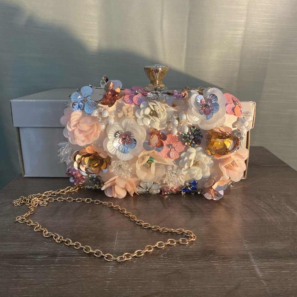 Floral Embellished Clutch with Gold Chain